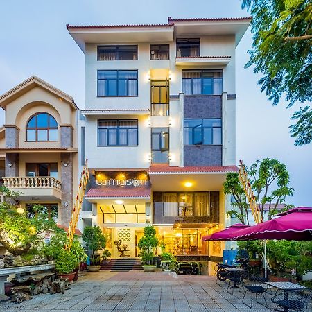 La Maison Danang Beach Hotel Exterior foto
